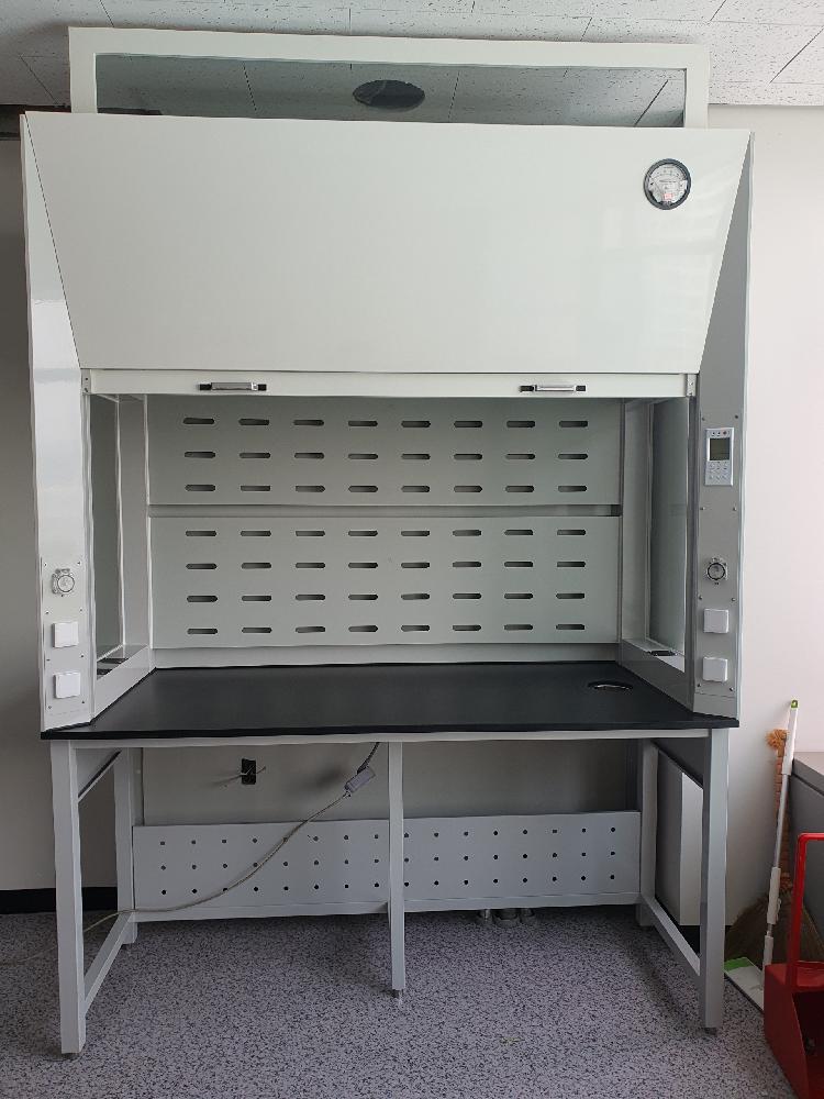 Fume Hood