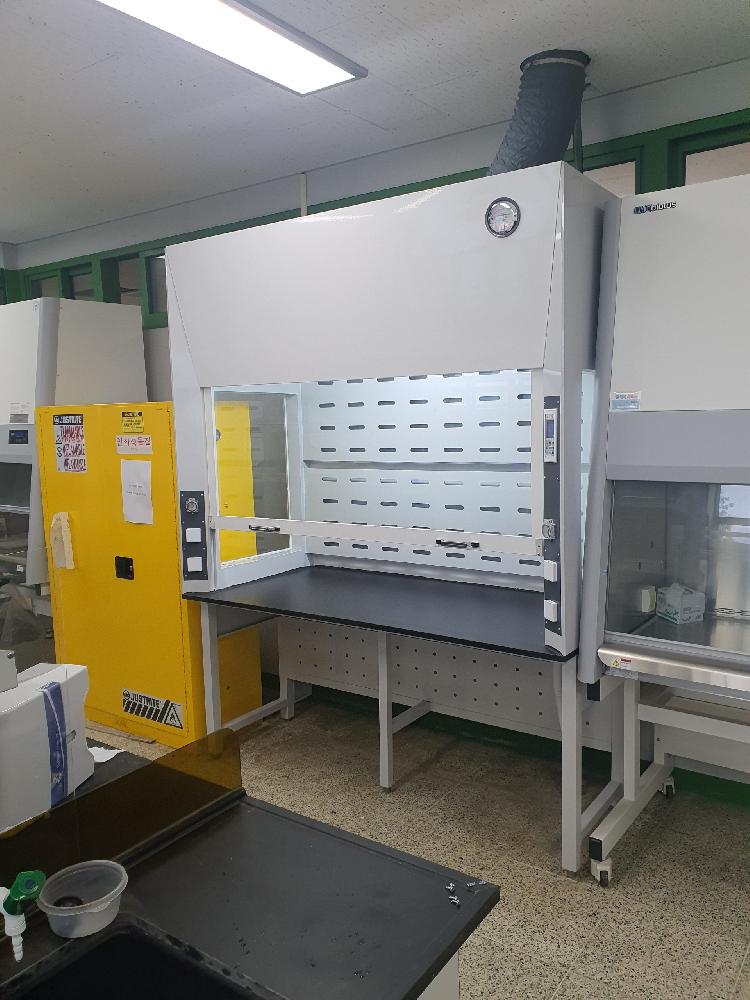 Fume Hood